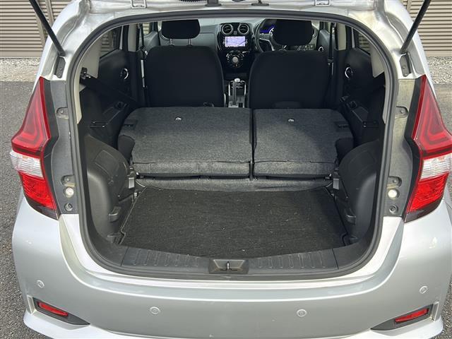 ノート ｅ－パワー　Ｘ　純正ナビ　フルセグ　ＣＤ、ＤＶＤ、ＳＤ、Ｂｌｕｅｔｏｏｔｈ　ＥＴＣ　ドラレコ　全方位カメラ　デジタルインナーミラー　車両接近通報装置　レーンキープアシスト　プッシュスタート　スマートキー　スペアキー（28枚目）