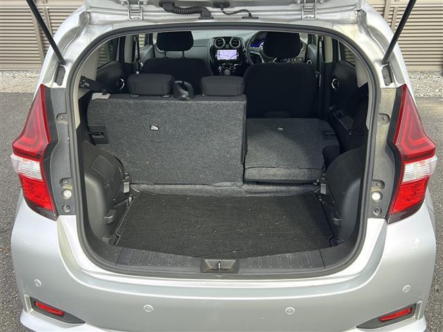 ノート ｅ－パワー　Ｘ　純正ナビ　フルセグ　ＣＤ、ＤＶＤ、ＳＤ、Ｂｌｕｅｔｏｏｔｈ　ＥＴＣ　ドラレコ　全方位カメラ　デジタルインナーミラー　車両接近通報装置　レーンキープアシスト　プッシュスタート　スマートキー　スペアキー（29枚目）