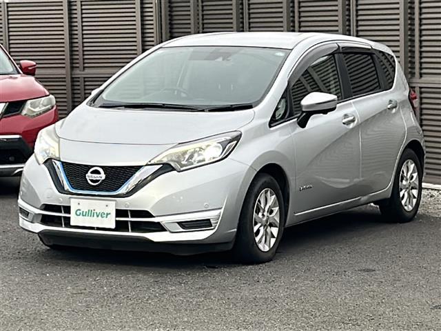 ノート ｅ－パワー　Ｘ　純正ナビ　フルセグ　ＣＤ、ＤＶＤ、ＳＤ、Ｂｌｕｅｔｏｏｔｈ　ＥＴＣ　ドラレコ　全方位カメラ　デジタルインナーミラー　車両接近通報装置　レーンキープアシスト　プッシュスタート　スマートキー　スペアキー（31枚目）