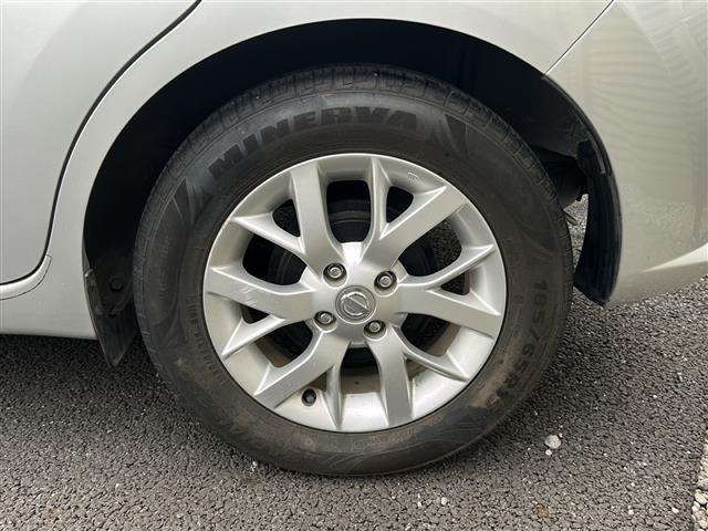 ノート ｅ－パワー　Ｘ　純正ナビ　フルセグ　ＣＤ、ＤＶＤ、ＳＤ、Ｂｌｕｅｔｏｏｔｈ　ＥＴＣ　ドラレコ　全方位カメラ　デジタルインナーミラー　車両接近通報装置　レーンキープアシスト　プッシュスタート　スマートキー　スペアキー（40枚目）