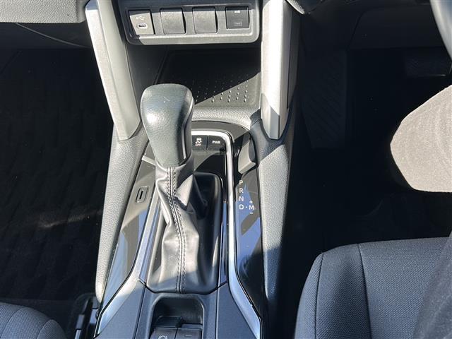 カローラクロス Ｇ　トヨタ純正ナヒ゛フルセク゛ＴＶ，ＣＤ，ＡＭ／ＦＭラシ゛オ　レータ゛ークルース゛コントロール　レーンテ゛ィハ゜ーチャーアラート　フ゜リクラッシュセーフティシステム　ヒ゛ルトインＥＴＣ（16枚目）