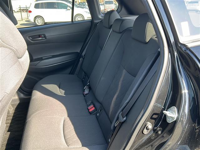 カローラクロス Ｇ　トヨタ純正ナヒ゛フルセク゛ＴＶ，ＣＤ，ＡＭ／ＦＭラシ゛オ　レータ゛ークルース゛コントロール　レーンテ゛ィハ゜ーチャーアラート　フ゜リクラッシュセーフティシステム　ヒ゛ルトインＥＴＣ（27枚目）