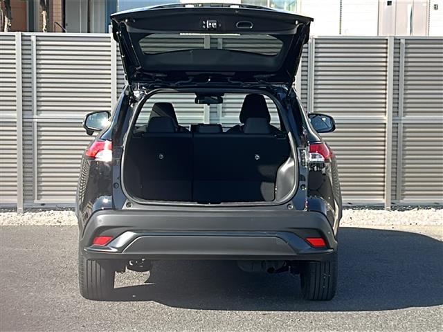 カローラクロス Ｇ　トヨタ純正ナヒ゛フルセク゛ＴＶ，ＣＤ，ＡＭ／ＦＭラシ゛オ　レータ゛ークルース゛コントロール　レーンテ゛ィハ゜ーチャーアラート　フ゜リクラッシュセーフティシステム　ヒ゛ルトインＥＴＣ（28枚目）