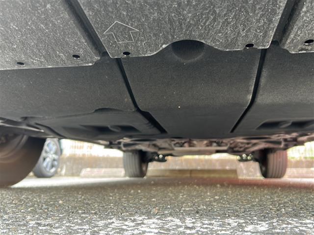 カローラクロス Ｇ　トヨタ純正ナヒ゛フルセク゛ＴＶ，ＣＤ，ＡＭ／ＦＭラシ゛オ　レータ゛ークルース゛コントロール　レーンテ゛ィハ゜ーチャーアラート　フ゜リクラッシュセーフティシステム　ヒ゛ルトインＥＴＣ（43枚目）