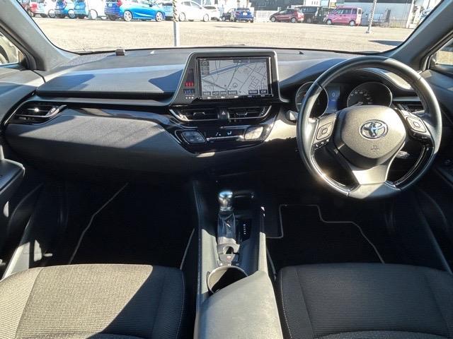 C-HR S LEDエディション 禁煙車 ワンオーナー 純正ナビ フルセグテレビ Bluetooth接続 HDMI ETC2.0 バックカメラ レーダークルーズコントロール クリアランスソナー レーンキープアシスト(2枚目)