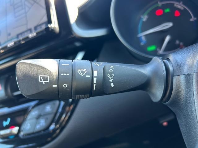 C-HR S LEDエディション 禁煙車 ワンオーナー 純正ナビ フルセグテレビ Bluetooth接続 HDMI ETC2.0 バックカメラ レーダークルーズコントロール クリアランスソナー レーンキープアシスト(9枚目)