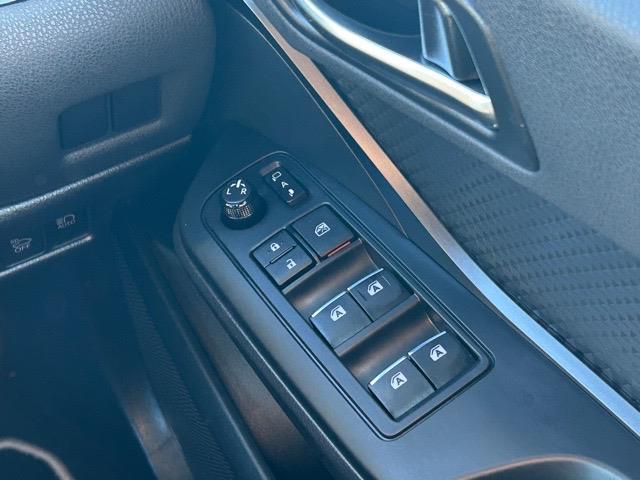 C-HR S LEDエディション 禁煙車 ワンオーナー 純正ナビ フルセグテレビ Bluetooth接続 HDMI ETC2.0 バックカメラ レーダークルーズコントロール クリアランスソナー レーンキープアシスト(18枚目)