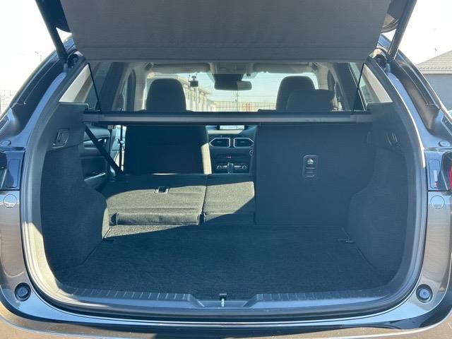 ＣＸ－５ ２０Ｓ　プロアクティブ　禁煙車　ワンオーナー　純正ナビ　ＢＯＳＥスピーカー　フルセグテレビ　Ｂｌｕｅｔｏｏｔｈ接続　ＥＴＣ　ＣＤ／ＤＶＤ再生　全周囲カメラ　レーダークルーズコントロール　運転席パワーシート（31枚目）