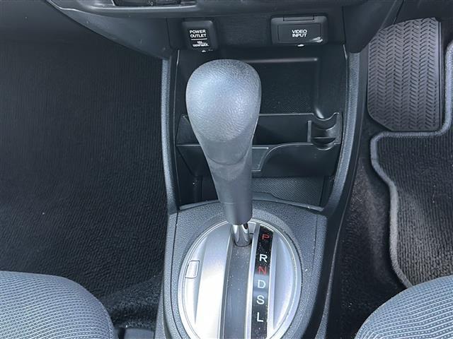 フィット G スマートスタイルエディション ワンオーナー 純正HDDナビ バックカメラ DVD再生 MP3 CD再生 ワンセグテレビ、走行中視聴可能 HDD録音機能 AM/FMラジオ ビルトインETC 取扱説明書 保証書(10枚目)