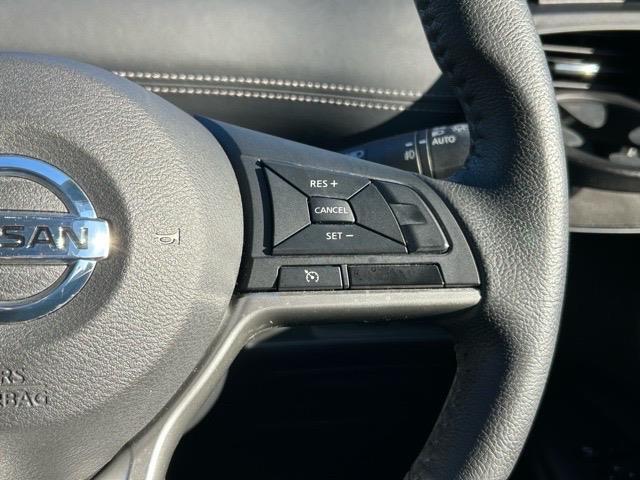 セレナ ハイウェイスター Vセレクション 純正ナビ CD DVD Bluetooth フルセグTV ETC 前後ドライブレコーダー アラウンドビューモニター エマージェンシーブレーキ パーキングアシスト 車線逸脱警報 ふらつき警報(13枚目)