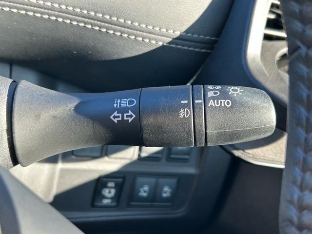 セレナ ハイウェイスター Vセレクション 純正ナビ CD DVD Bluetooth フルセグTV ETC 前後ドライブレコーダー アラウンドビューモニター エマージェンシーブレーキ パーキングアシスト 車線逸脱警報 ふらつき警報(15枚目)