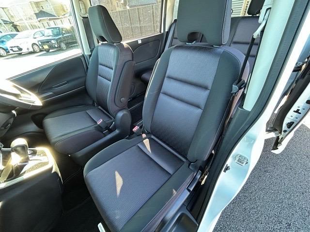 セレナ ハイウェイスター Vセレクション 純正ナビ CD DVD Bluetooth フルセグTV ETC 前後ドライブレコーダー アラウンドビューモニター エマージェンシーブレーキ パーキングアシスト 車線逸脱警報 ふらつき警報(24枚目)