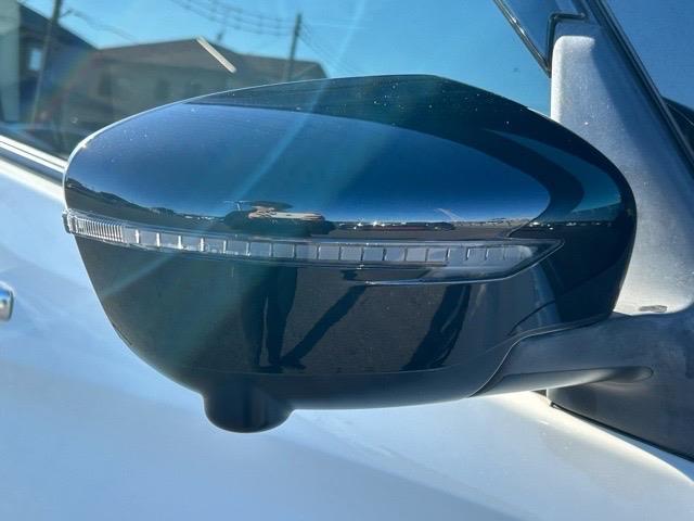 セレナ ハイウェイスター Vセレクション 純正ナビ CD DVD Bluetooth フルセグTV ETC 前後ドライブレコーダー アラウンドビューモニター エマージェンシーブレーキ パーキングアシスト 車線逸脱警報 ふらつき警報(40枚目)