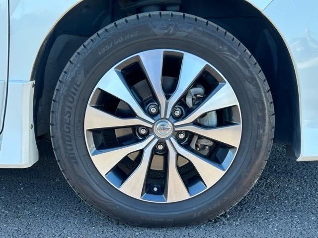 セレナ ハイウェイスター Vセレクション 純正ナビ CD DVD Bluetooth フルセグTV ETC 前後ドライブレコーダー アラウンドビューモニター エマージェンシーブレーキ パーキングアシスト 車線逸脱警報 ふらつき警報(41枚目)