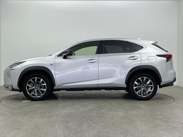 ＮＸ ＮＸ３００ｈ　Ｆスポーツ　プリクラッシュセーフティー　レーダークルーズ　メーカナビ　フルセグ　Ｂｌｕｅｔｏｏｔｈ　ＥＴＣ　レザーシート　シートヒーター　ベンチレーション　４ＷＤ　電動パーキングブレーキ　オートブレーキホールド（36枚目）
