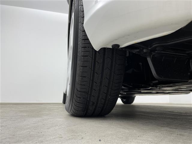 フリード ｅ：ＨＥＶエアー　ホンダセンシング　両側パワースライドドア　レーダークルーズコントロール　ステアリングスイッチ　スマートキー　プッシュスタート　前後クリアランスソナー　オートエアコン（39枚目）