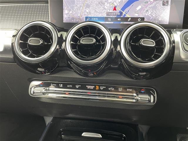 ＧＬＢ ＧＬＢ２００ｄ　純正ナビ　フルセグ　Ｂｌｕｅｔｏｏｔｈ　サンルーフ　レーダークルーズコントロール　全方位カメラ　パワーシート　シートヒーター　ビルトインＥＴＣ２．０　パワーバックドア　保証書　取扱説明書（17枚目）