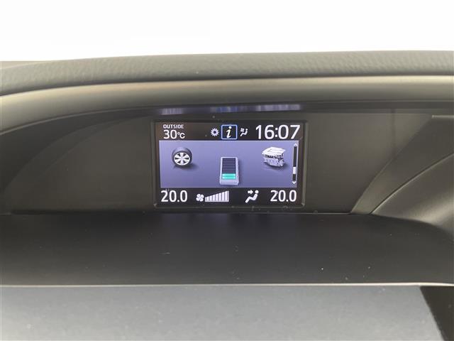 ヴォクシー ハイブリッドＺＳ　煌ＩＩ　バックカメラ　ＡＬＰＩＮＥ製フリップダウンモニター　ＡＬＰＩＮＥ製ドライブレコーダー　両側パワースライドドア　フルセグＴＶ　テレビキャンセラー　ＨＤＭＩ端子　Ｂｌｕｅｔｏｏｔｈ　ＥＴＣ（7枚目）