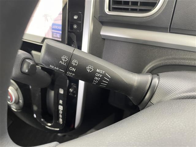 タント カスタムＸ　トップエディションＳＡ　衝突軽減ブレーキ　純正ナビ／ＴＶ　Ｂｌｕｅｔｏｏｔｈ　ＤＶＤ　バックカメラ　片側パワースライドドア　ステアリングスイッチ　オートライト　スマートキー　プッシュスタート　ハーフレザーシート　電格ミラー（6枚目）