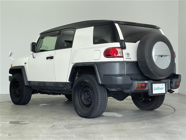 ＦＪクルーザー ベースグレード　純正ナビ　フルセグ　ＣＤ　ＤＶＤ　Ｂｌｕｅｔｏｏｔｈ　バックカメラ　４ＷＤ　フロアマット　ドアバイザー　保証書　取扱説明書　スペアキー（36枚目）