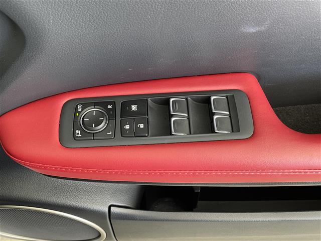 ＲＸ ＲＸ４５０ｈ　Ｆスポーツ　ムーンルーフ　パノラミックビュモニター　プリクラッシュセーフティー　ブラインドスポットモニター　前方ドライブレコーダー　電動パーキングブレーキ　オートブレーキホールド　パワーバックドア　保証書　取説（20枚目）