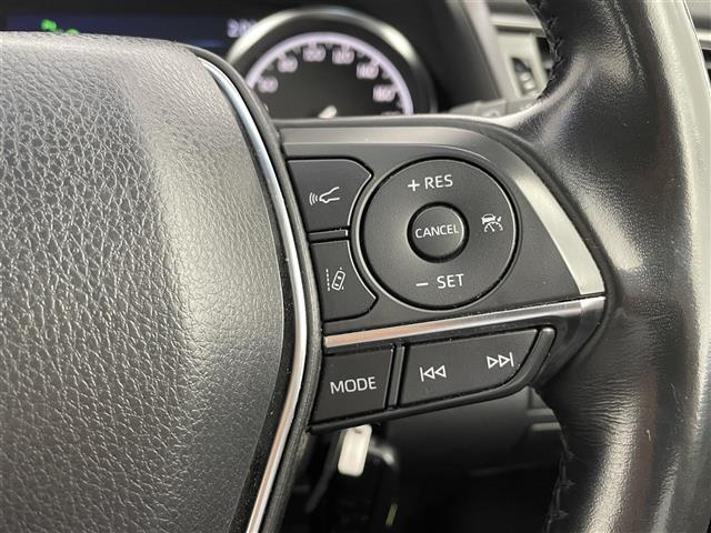 カムリ Ｇレザーパッケージ　ワンオーナ　モデリスタエアロ　純正ナビ　フルセグ　ＤＶＤ　Ｂｌｕｅｔｏｏｔｈ　プリクラッシュセーフティー　ヘッドアップディスプレイ　レザーシート　パワーシート　オートブレーキホールド　ビルトインＥＴＣ（6枚目）