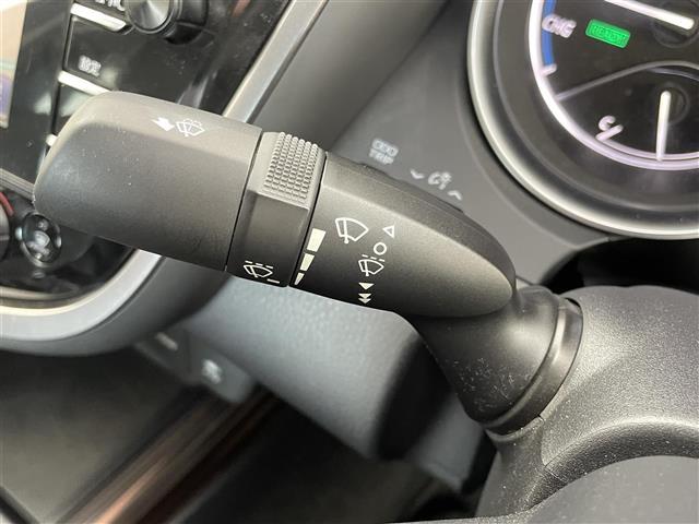 カムリ Ｇレザーパッケージ　ワンオーナ　モデリスタエアロ　純正ナビ　フルセグ　ＤＶＤ　Ｂｌｕｅｔｏｏｔｈ　プリクラッシュセーフティー　ヘッドアップディスプレイ　レザーシート　パワーシート　オートブレーキホールド　ビルトインＥＴＣ（7枚目）