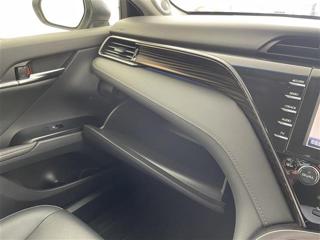 カムリ Ｇレザーパッケージ　ワンオーナ　モデリスタエアロ　純正ナビ　フルセグ　ＤＶＤ　Ｂｌｕｅｔｏｏｔｈ　プリクラッシュセーフティー　ヘッドアップディスプレイ　レザーシート　パワーシート　オートブレーキホールド　ビルトインＥＴＣ（20枚目）