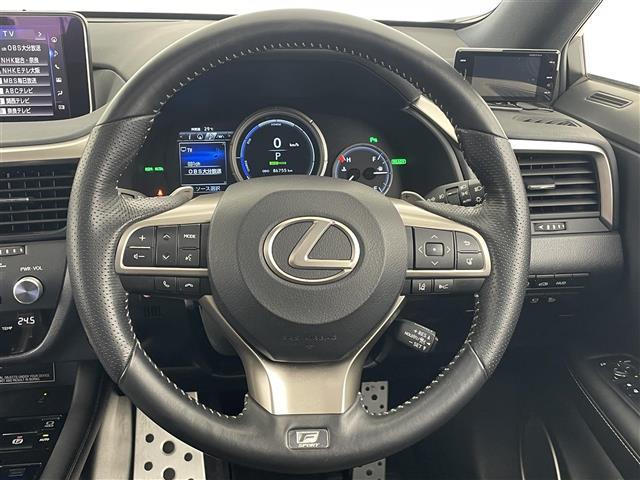 ＲＸ ＲＸ４５０ｈ　Ｆスポーツ　ＴＲＤエアロ／純ナビ／３眼ＬＥＤ／レクサスセーフティー／ムーンルーフ／全方位カメラ／黒革シート／パワーシート／ステアリングヒーター／電動ステアリング／シートポジションメモリー／シートベンチレーション（4枚目）