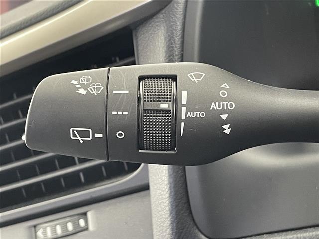 ＲＸ ＲＸ４５０ｈ　Ｆスポーツ　ＴＲＤエアロ／純ナビ／３眼ＬＥＤ／レクサスセーフティー／ムーンルーフ／全方位カメラ／黒革シート／パワーシート／ステアリングヒーター／電動ステアリング／シートポジションメモリー／シートベンチレーション（7枚目）