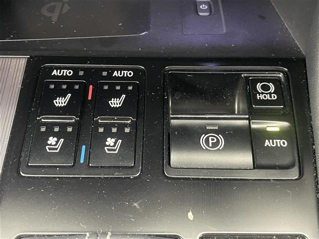 ＲＸ ＲＸ４５０ｈ　Ｆスポーツ　ＴＲＤエアロ／純ナビ／３眼ＬＥＤ／レクサスセーフティー／ムーンルーフ／全方位カメラ／黒革シート／パワーシート／ステアリングヒーター／電動ステアリング／シートポジションメモリー／シートベンチレーション（16枚目）