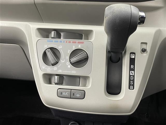 ミライース X SAIII ☆スマートアシスト☆社外ナビ☆TV/DVD/DVD/Bluetooth☆バックカメラ☆ETC☆LEDヘッドライト☆フロアマット☆ドアバイザー(9枚目)