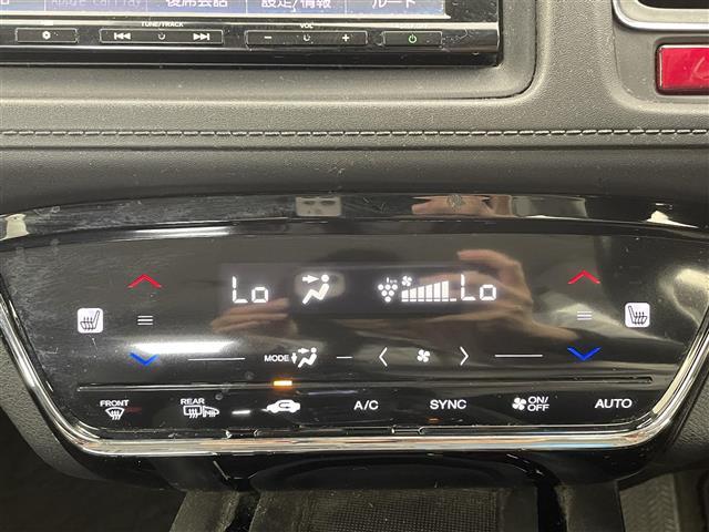 ヴェゼル ハイブリッドＺ　純正ナビ　シートヒーター　純正アルミホイル１７インチ　純正フロアマット　ルーフレール　オートブレーキホールド　ＨＤＭＩ入力端子　ＵＳＢ入力端子　革巻ステアリング　ハーフレザー　スペアキー　バックカメラ（15枚目）