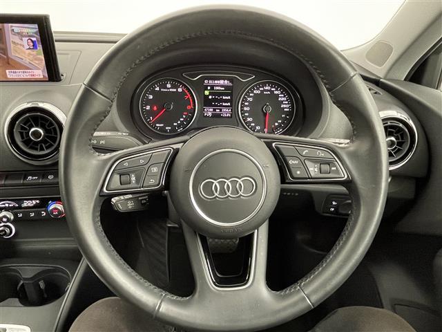 A3 スポーツバック30TFSI 純正ナビ/純正アルミホイル16インチ/バックカメラ/クルーズコントロール/ステアリングスイッチ/コーナーセンサー/プッシュスタート/USB入力端子/スペアキー/取扱説明書/フロアマット/ETC(3枚目)