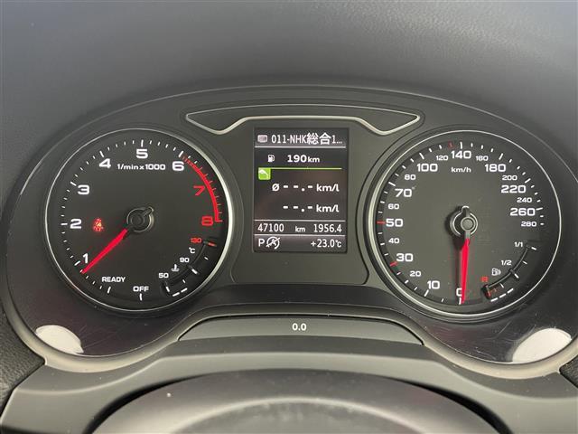 A3 スポーツバック30TFSI 純正ナビ/純正アルミホイル16インチ/バックカメラ/クルーズコントロール/ステアリングスイッチ/コーナーセンサー/プッシュスタート/USB入力端子/スペアキー/取扱説明書/フロアマット/ETC(16枚目)