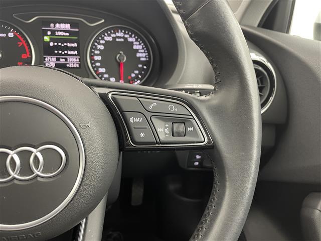 A3 スポーツバック30TFSI 純正ナビ/純正アルミホイル16インチ/バックカメラ/クルーズコントロール/ステアリングスイッチ/コーナーセンサー/プッシュスタート/USB入力端子/スペアキー/取扱説明書/フロアマット/ETC(18枚目)