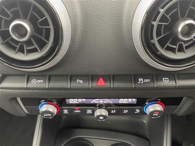 A3 スポーツバック30TFSI 純正ナビ/純正アルミホイル16インチ/バックカメラ/クルーズコントロール/ステアリングスイッチ/コーナーセンサー/プッシュスタート/USB入力端子/スペアキー/取扱説明書/フロアマット/ETC(25枚目)
