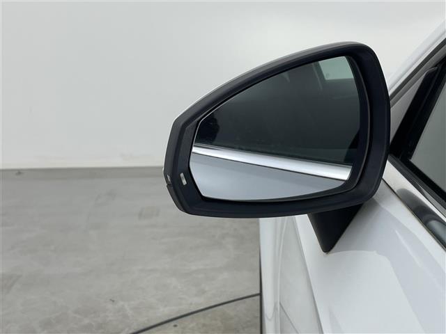 A3 スポーツバック30TFSI 純正ナビ/純正アルミホイル16インチ/バックカメラ/クルーズコントロール/ステアリングスイッチ/コーナーセンサー/プッシュスタート/USB入力端子/スペアキー/取扱説明書/フロアマット/ETC(40枚目)