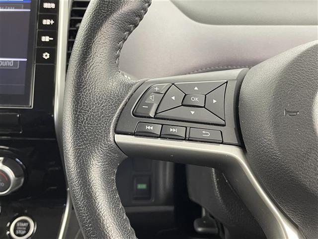 セレナ ハイウェイスター　Ｖ　プロパイロット　ワンオーナ　純正ナビ　フルセグ　Ｂｌｕｅｔｏｏｔｈ　ＣＤ　ＤＢＤ　フリップダウンモニター　両側パワースライド　バックカメラ　オートブレーキホールド　レーダークルーズコントロール（5枚目）