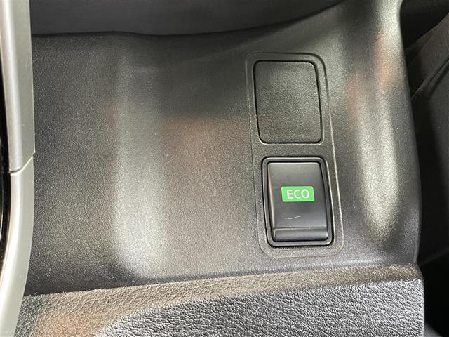 セレナ ハイウェイスター　Ｖ　プロパイロット　ワンオーナ　純正ナビ　フルセグ　Ｂｌｕｅｔｏｏｔｈ　ＣＤ　ＤＢＤ　フリップダウンモニター　両側パワースライド　バックカメラ　オートブレーキホールド　レーダークルーズコントロール（12枚目）