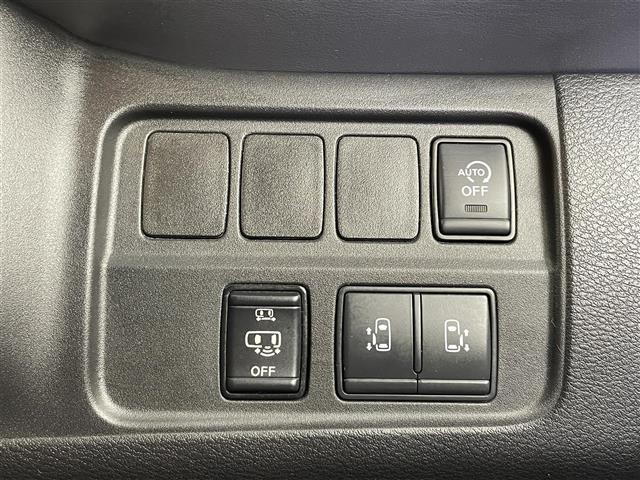 セレナ ハイウェイスター　Ｖ　プロパイロット　ワンオーナ　純正ナビ　フルセグ　Ｂｌｕｅｔｏｏｔｈ　ＣＤ　ＤＢＤ　フリップダウンモニター　両側パワースライド　バックカメラ　オートブレーキホールド　レーダークルーズコントロール（13枚目）