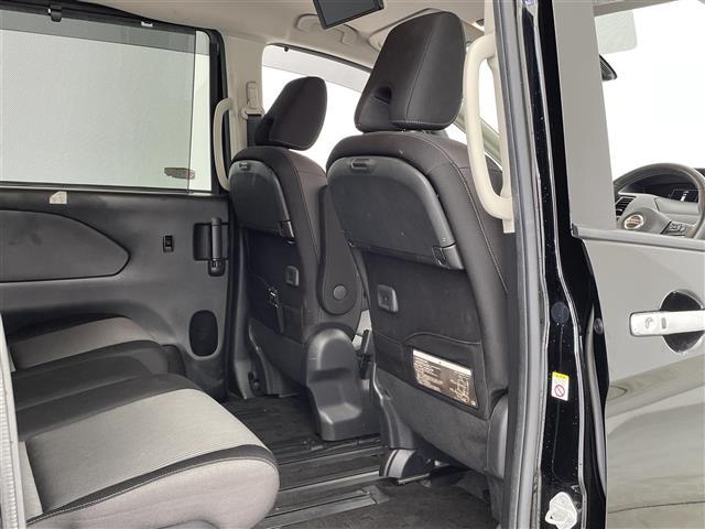 セレナ ハイウェイスター　Ｖ　プロパイロット　ワンオーナ　純正ナビ　フルセグ　Ｂｌｕｅｔｏｏｔｈ　ＣＤ　ＤＢＤ　フリップダウンモニター　両側パワースライド　バックカメラ　オートブレーキホールド　レーダークルーズコントロール（26枚目）