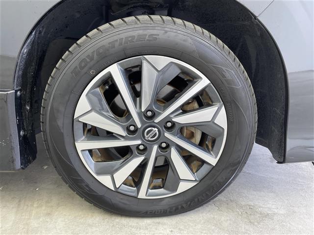 セレナ ハイウェイスター　Ｖ　プロパイロット　ワンオーナ　純正ナビ　フルセグ　Ｂｌｕｅｔｏｏｔｈ　ＣＤ　ＤＢＤ　フリップダウンモニター　両側パワースライド　バックカメラ　オートブレーキホールド　レーダークルーズコントロール（41枚目）