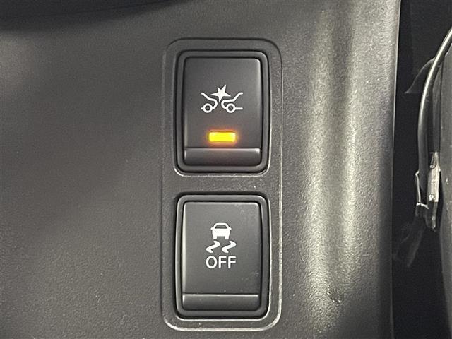 セレナ ハイウェイスター　プロパイロットエディション　プロパイロット　純正ナビ　Ｂｌｕｅｔｏｏｔｈ　ＣＤ　ＤＶＤ　フルセグ　フリップダウンモニター　ビルトインＥＴＣ　ドライブレコーダー　オートブレーキホールド　バックカメラ　純正アルミホイール（12枚目）