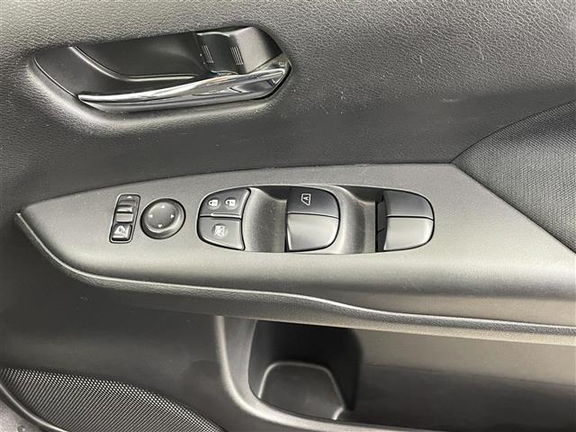 セレナ ハイウェイスター　プロパイロットエディション　プロパイロット　純正ナビ　Ｂｌｕｅｔｏｏｔｈ　ＣＤ　ＤＶＤ　フルセグ　フリップダウンモニター　ビルトインＥＴＣ　ドライブレコーダー　オートブレーキホールド　バックカメラ　純正アルミホイール（19枚目）