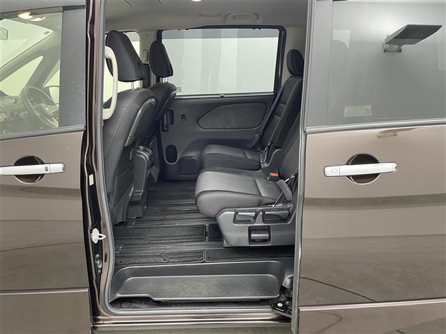 セレナ ハイウェイスター　プロパイロットエディション　プロパイロット　純正ナビ　Ｂｌｕｅｔｏｏｔｈ　ＣＤ　ＤＶＤ　フルセグ　フリップダウンモニター　ビルトインＥＴＣ　ドライブレコーダー　オートブレーキホールド　バックカメラ　純正アルミホイール（26枚目）