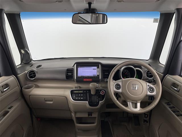 Ｎ－ＢＯＸ Ｇ・ターボＬパッケージ　純正ナビ　フルセグ　Ｂｌｕｅｔｏｏｔｈ　ＣＤ　ＤＶＤ　バックカメラ　ＥＴＣ　衝突軽減ブレーキ　ステアリングスイッチ　パドルシフト　両側パワースライドドア　プッシュスマート　スマートキー（2枚目）