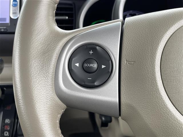 Ｎ－ＢＯＸ Ｇ・ターボＬパッケージ　純正ナビ　フルセグ　Ｂｌｕｅｔｏｏｔｈ　ＣＤ　ＤＶＤ　バックカメラ　ＥＴＣ　衝突軽減ブレーキ　ステアリングスイッチ　パドルシフト　両側パワースライドドア　プッシュスマート　スマートキー（5枚目）