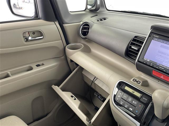 Ｎ－ＢＯＸ Ｇ・ターボＬパッケージ　純正ナビ　フルセグ　Ｂｌｕｅｔｏｏｔｈ　ＣＤ　ＤＶＤ　バックカメラ　ＥＴＣ　衝突軽減ブレーキ　ステアリングスイッチ　パドルシフト　両側パワースライドドア　プッシュスマート　スマートキー（15枚目）