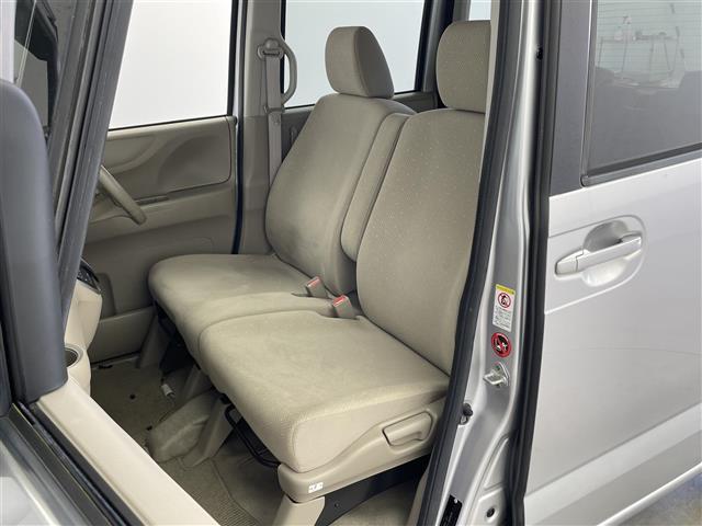 Ｎ－ＢＯＸ Ｇ・ターボＬパッケージ　純正ナビ　フルセグ　Ｂｌｕｅｔｏｏｔｈ　ＣＤ　ＤＶＤ　バックカメラ　ＥＴＣ　衝突軽減ブレーキ　ステアリングスイッチ　パドルシフト　両側パワースライドドア　プッシュスマート　スマートキー（22枚目）